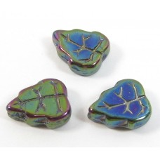 25 Iris Green Leaf Beads 8x10mm