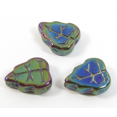 25 Iris Green Leaf Beads 8x10mm