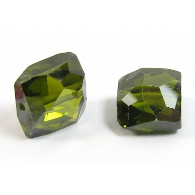 1 Zircon Cushion Shape Bead - Olivine