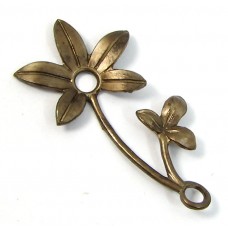 1 Vintaj Antiqued Brass Flower Sprig